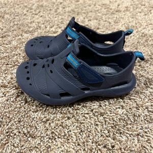 The children’s place Toddler water shoes